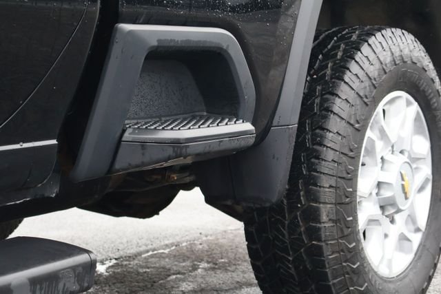 Used 2022 Black Chevrolet LT image 29