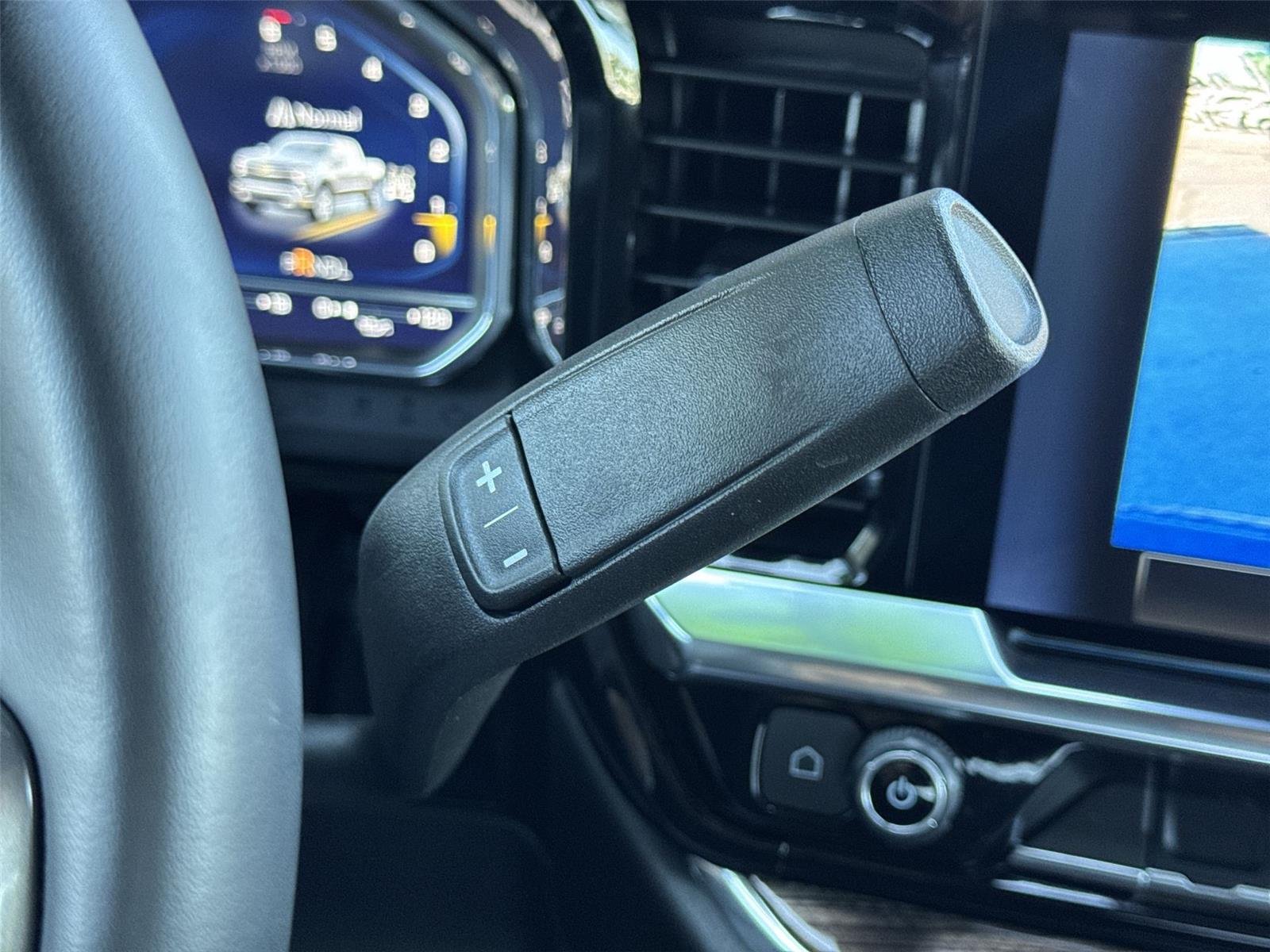 2025 Chevrolet Silverado 1500 LT - Photo 16