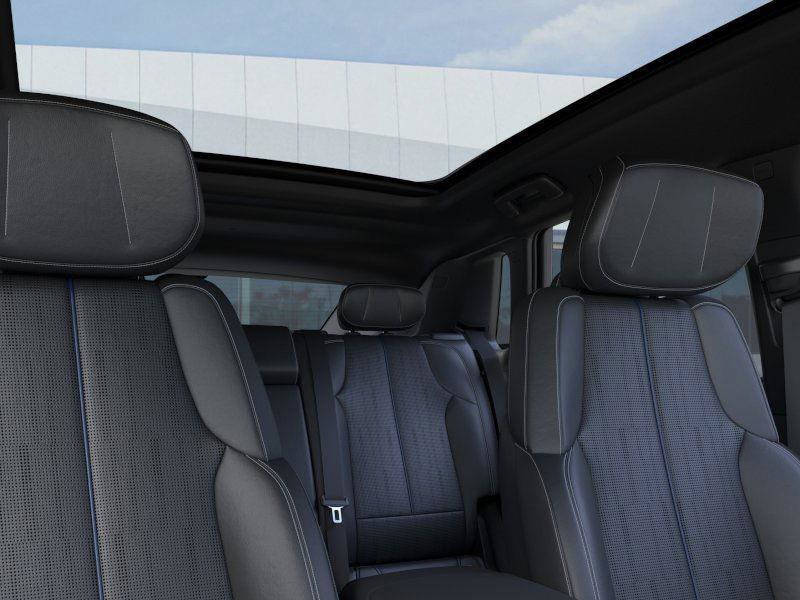 2026 Cadillac LYRIQ Luxury - Photo 24