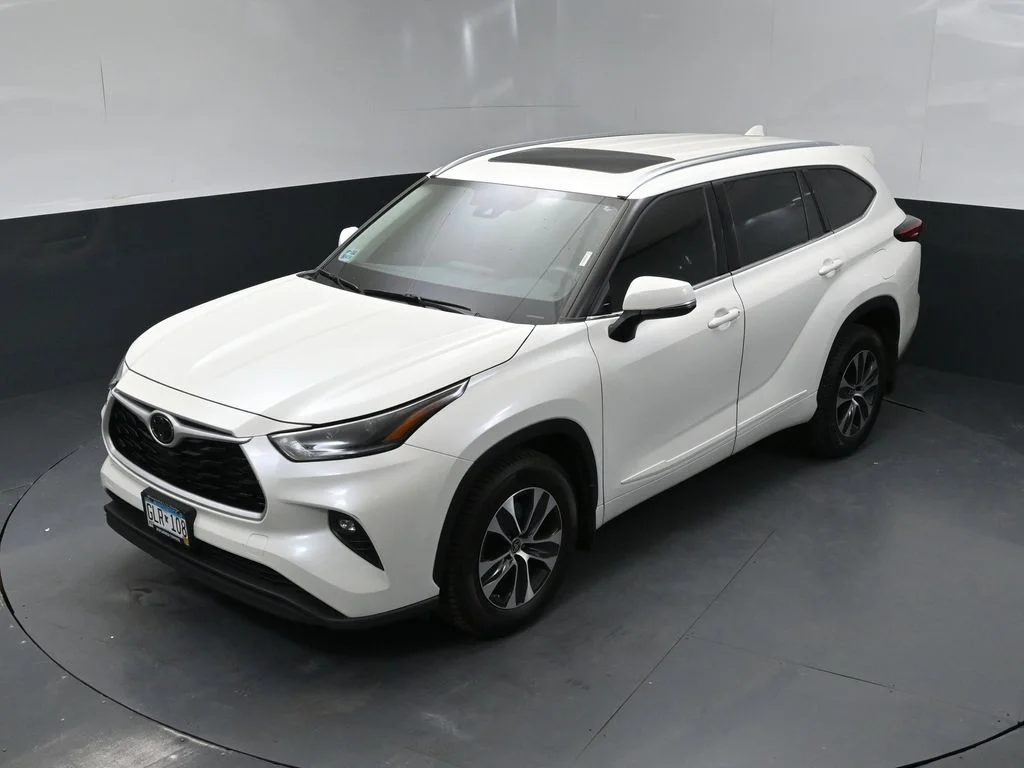 Used 2023 White Ford XL image 58