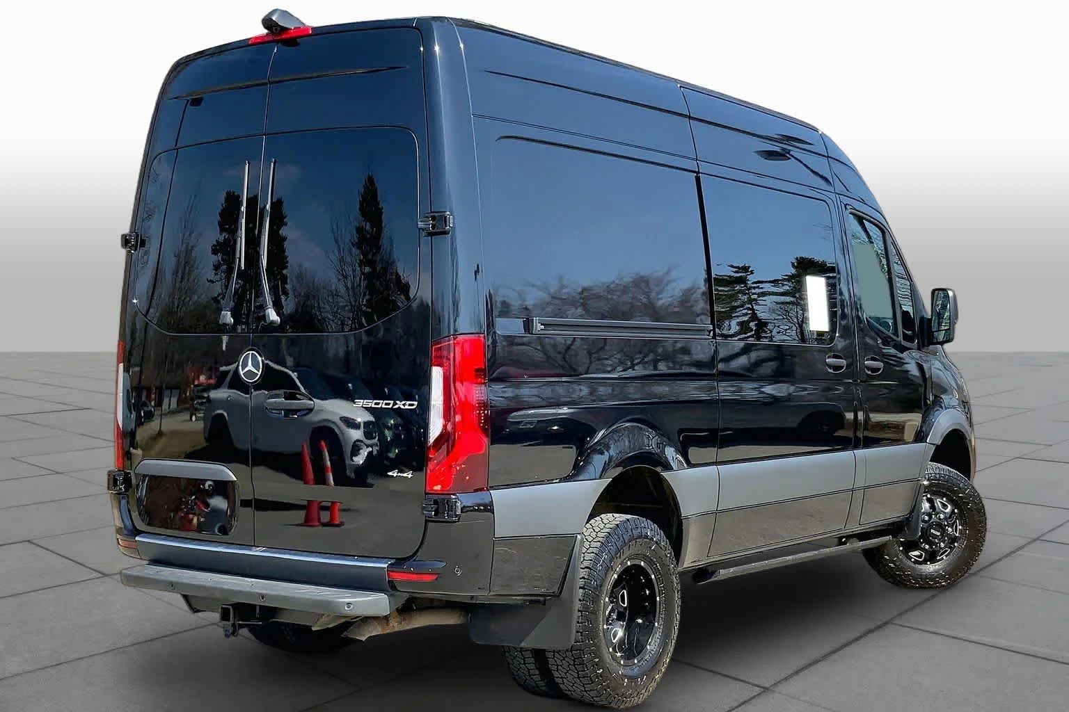 Used 2022 Obsidian Black Metallic Mercedes-Benz  image 13