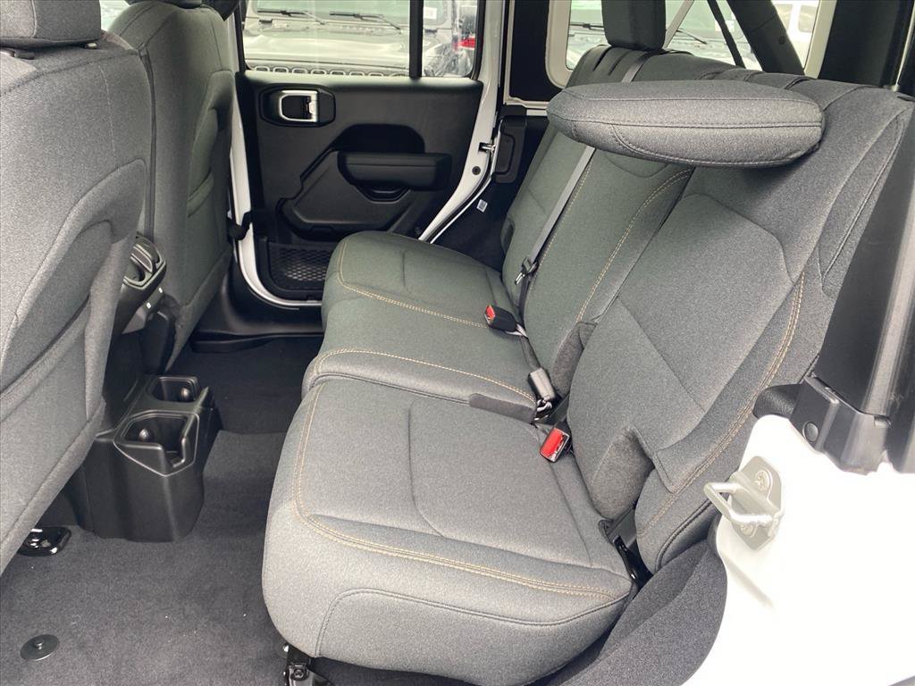 New 2026 Bright White Clear-Coat Exterior Paint Jeep Sport S image 12
