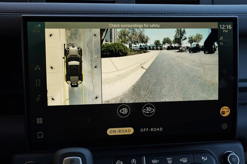 New 2026 Santorini Black Land Rover S image 24
