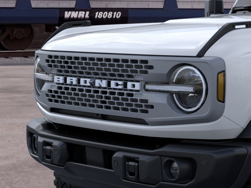 New 2026 Oxford White Ford Badlands® image 19