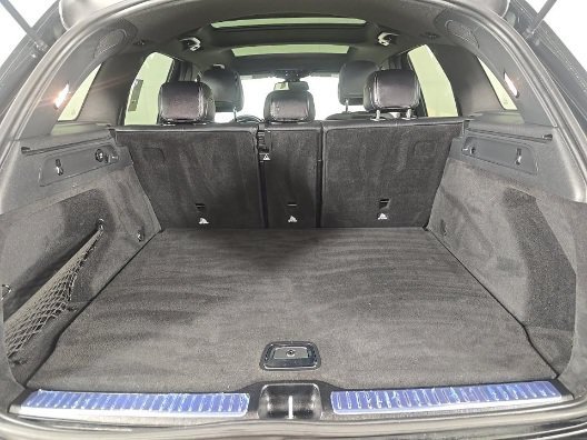 Used 2018 Black Mercedes-Benz GLC 300 image 8