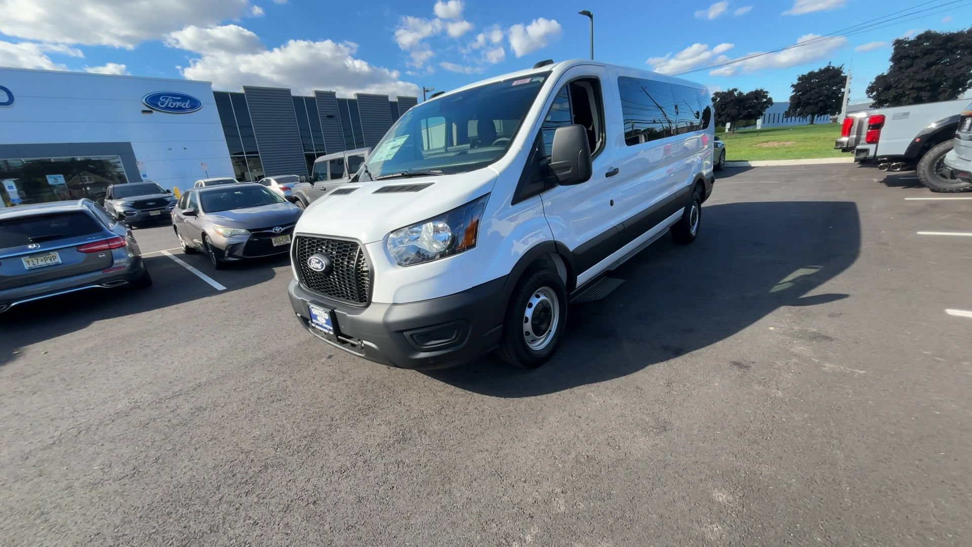 New 2026 Oxford White Ford XL image 4