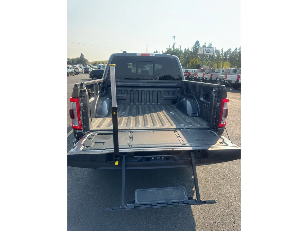 Certified Used 2023 Carbonized Gray Metallic Ford LARIAT image 9