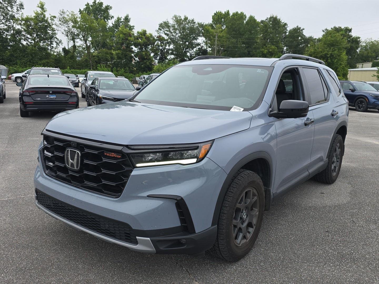 Used 2023 Sonic Gray Pearl Honda TrailSport image 10