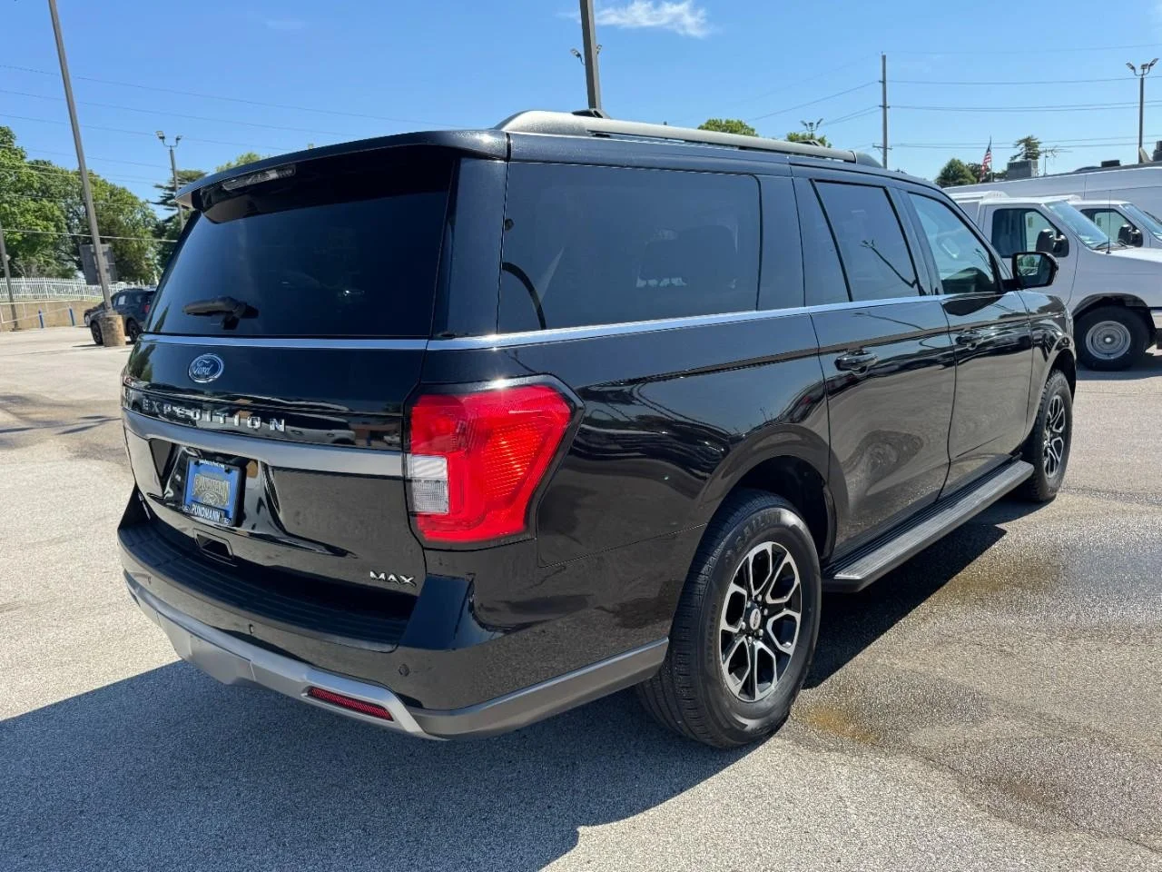 Used 2024 Agate Black Metallic Ford XLT 4x4 image 3