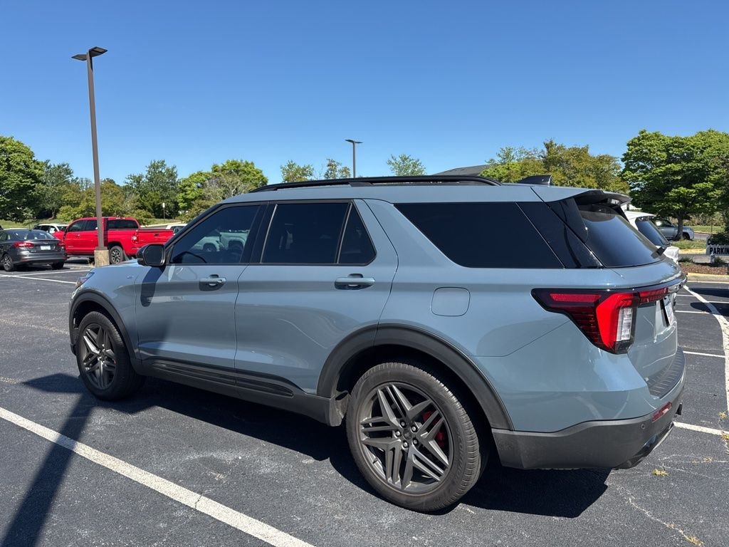 Used 2025 Blue Ford ST-Line image 3