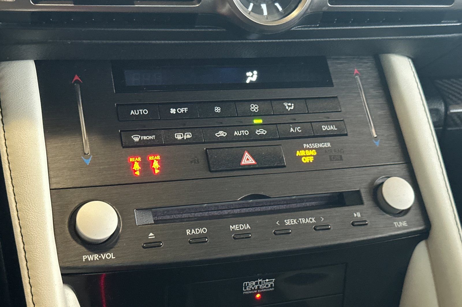 2023 Lexus RC F - Photo 17