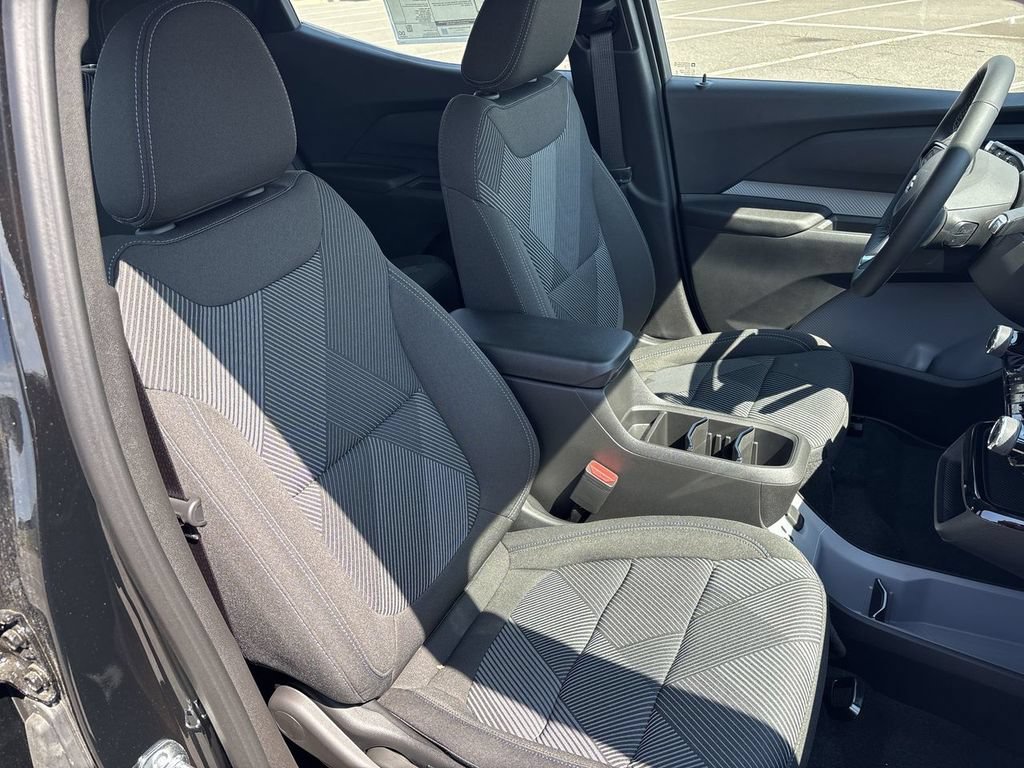 2027 Chevrolet Bolt LT - Photo 28