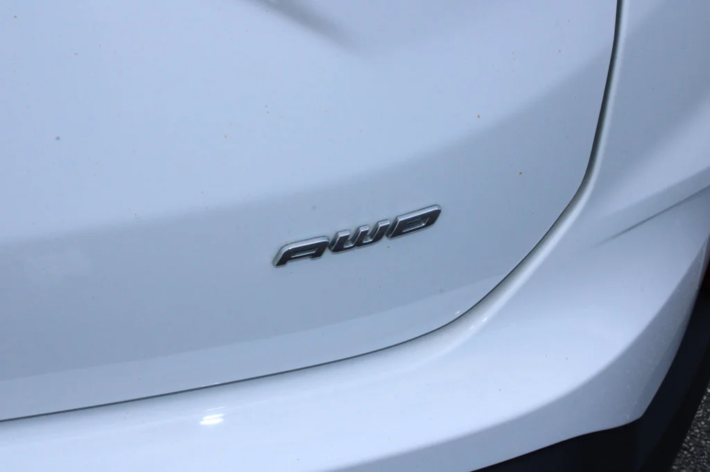 Certified Used 2024 Oxford White Ford SEL image 11