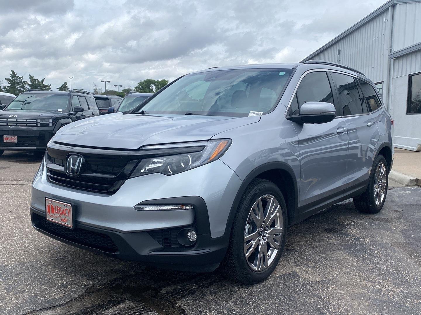 2021 Honda Pilot SE AWD's photo