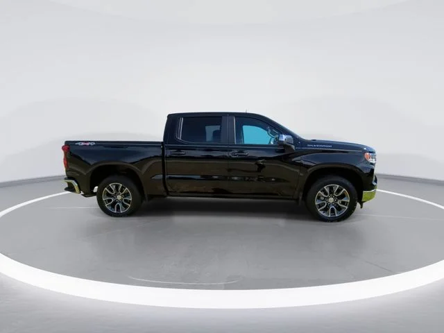 Used 2024 Black Chevrolet LT image 9