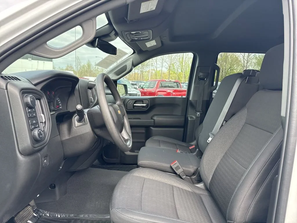 Used 2024 Summit White Chevrolet Custom image 9