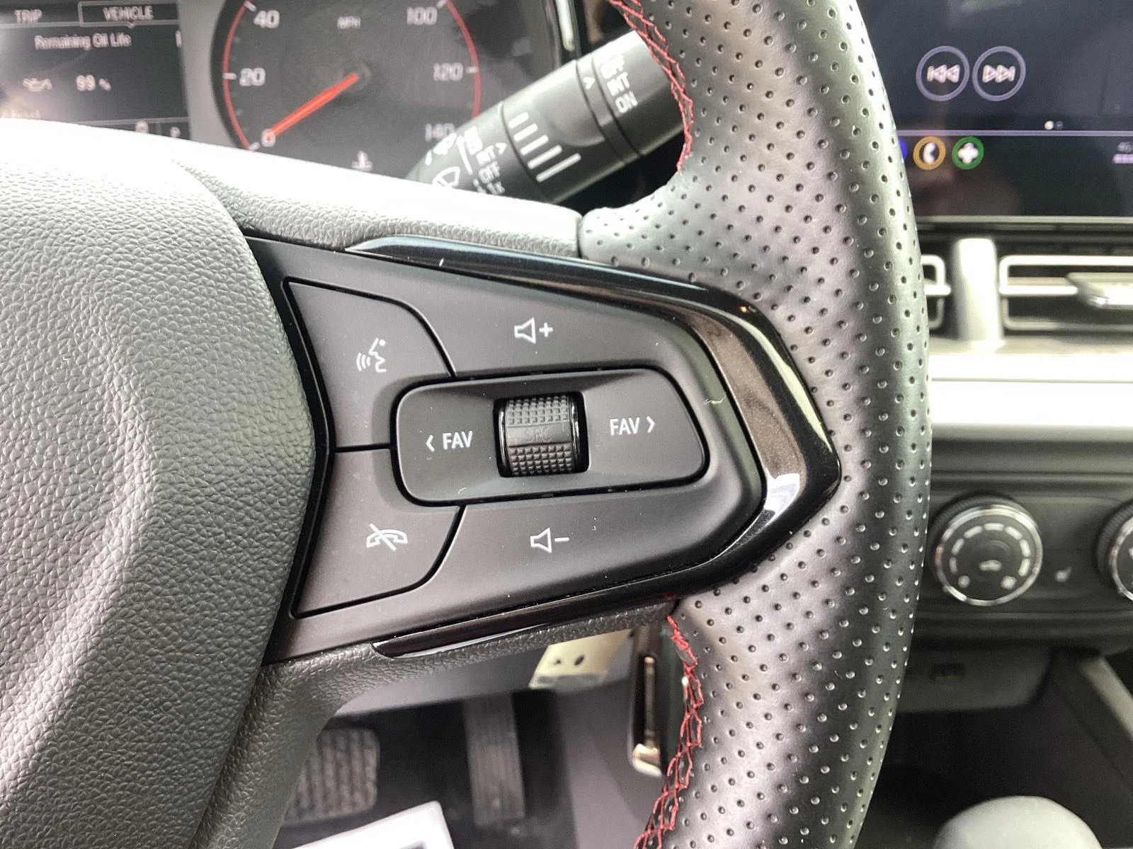 Used 2024 Mosaic Black Metallic Chevrolet 1RS image 20