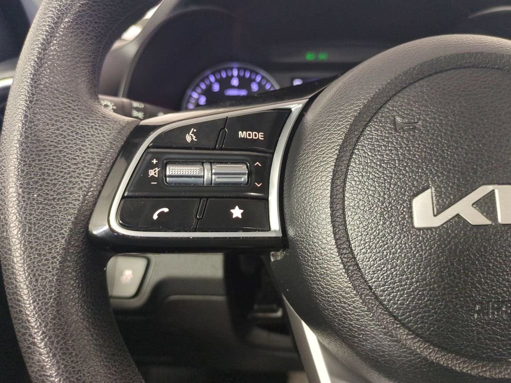 2024 Kia Forte LXS - Photo 28