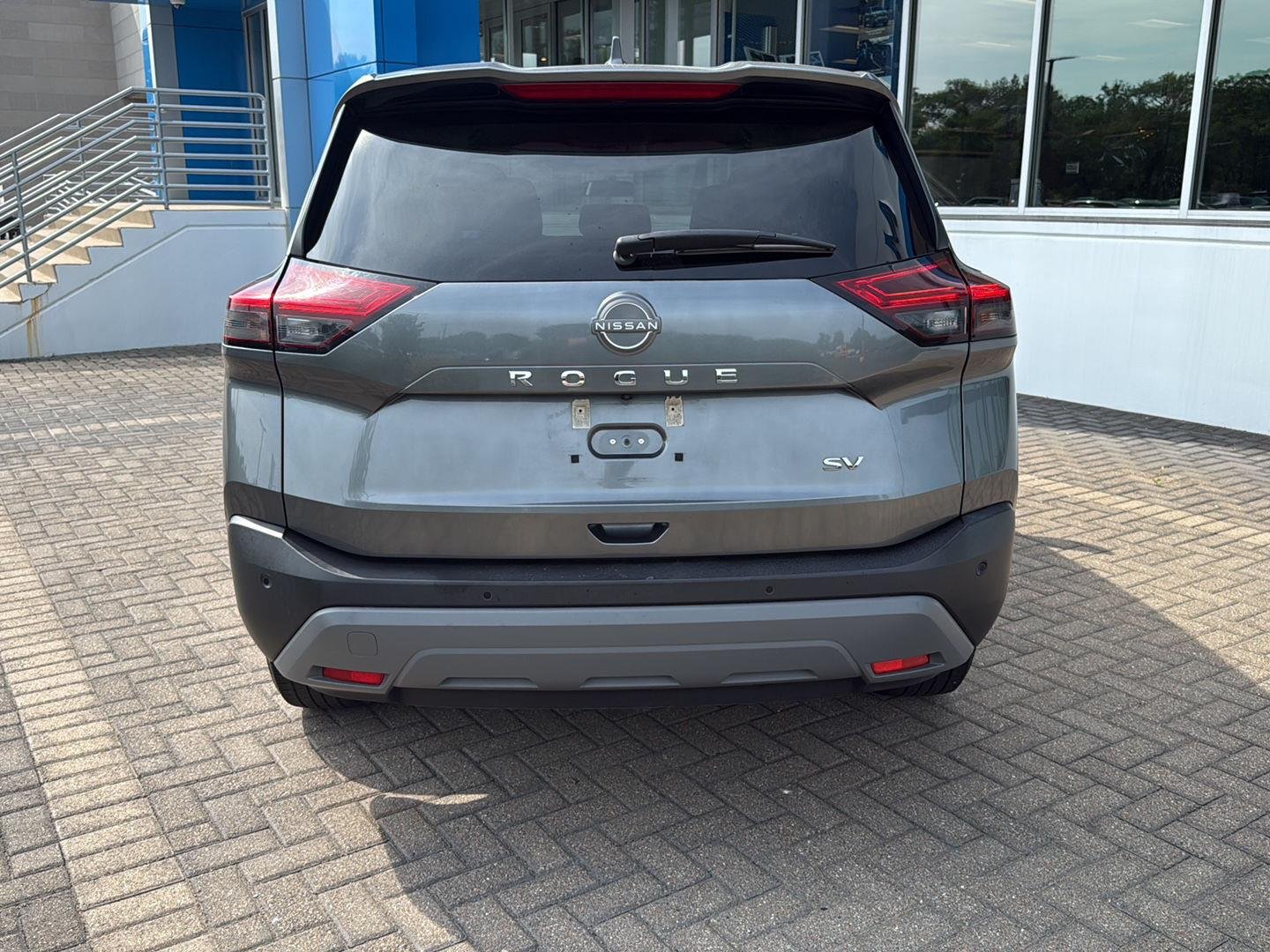 Used 2023 Gun Metallic Nissan SV image 4