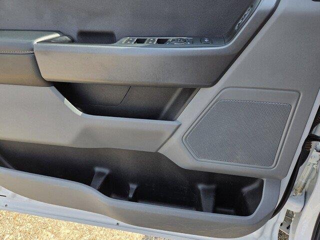 Used 2024 Oxford White Ford XLT image 22
