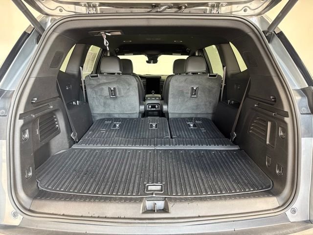 Used 2026 Silver GMC AT4 image 22