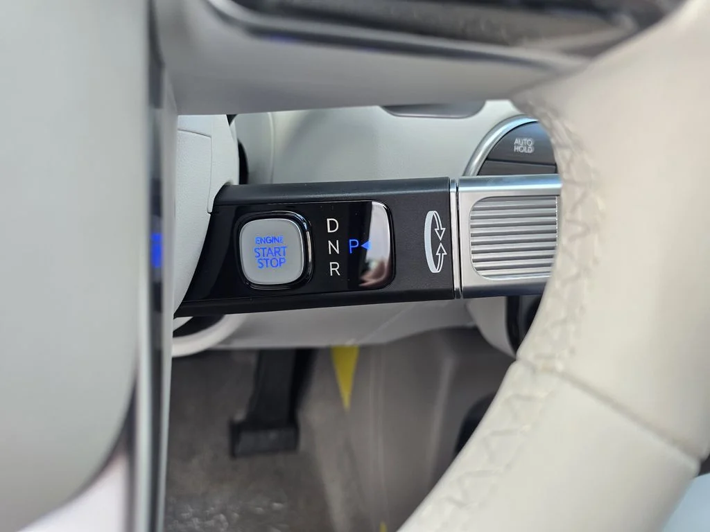 New 2026 White Hyundai Blue SEL image 20