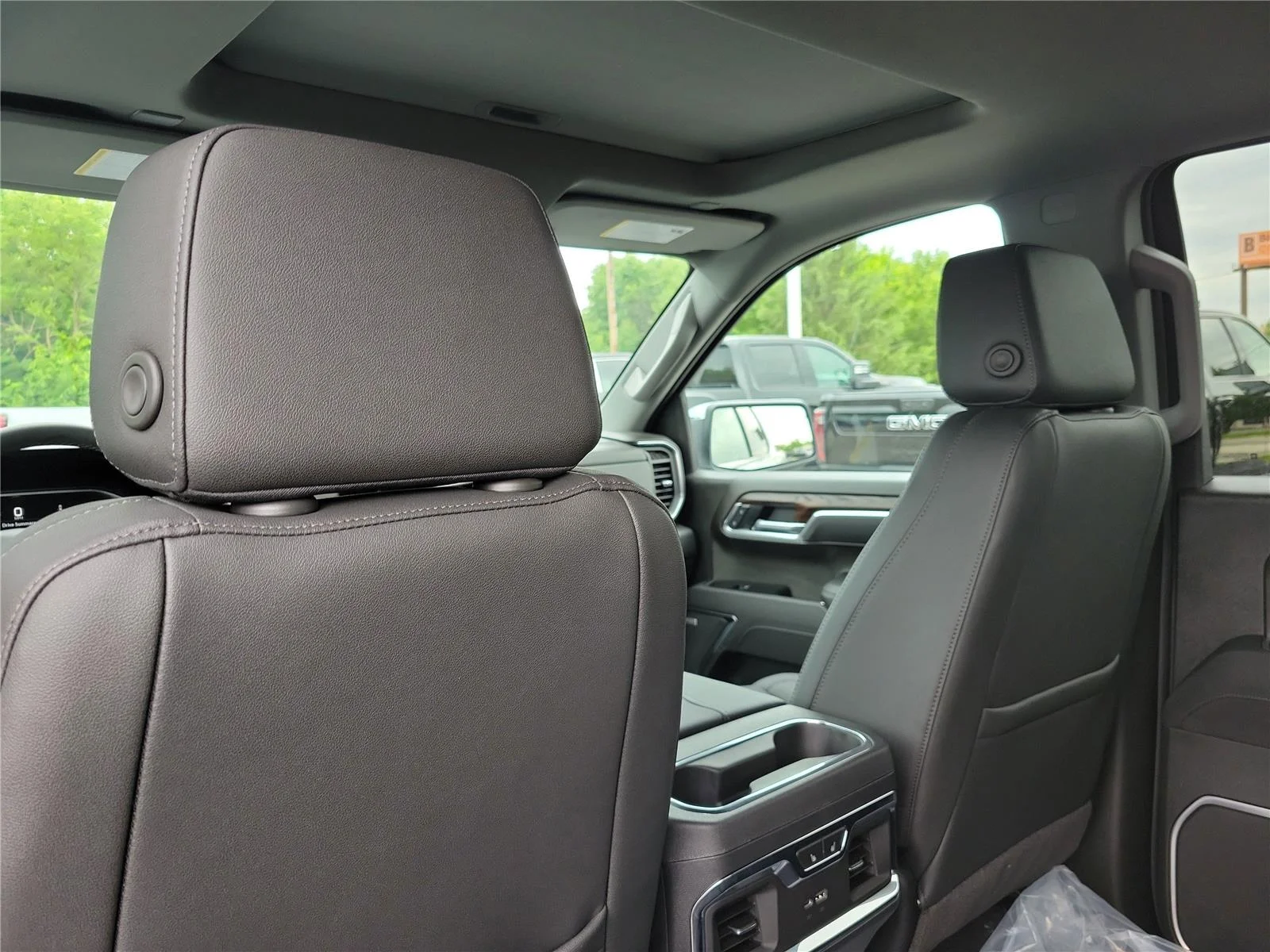 New 2026 Glacier White Tricoat GMC SLT image 14