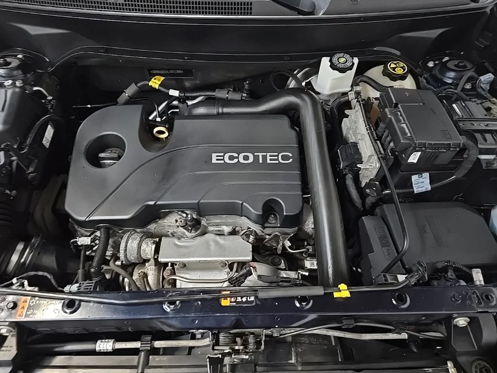 Used 2020 Blue Chevrolet LT image 12