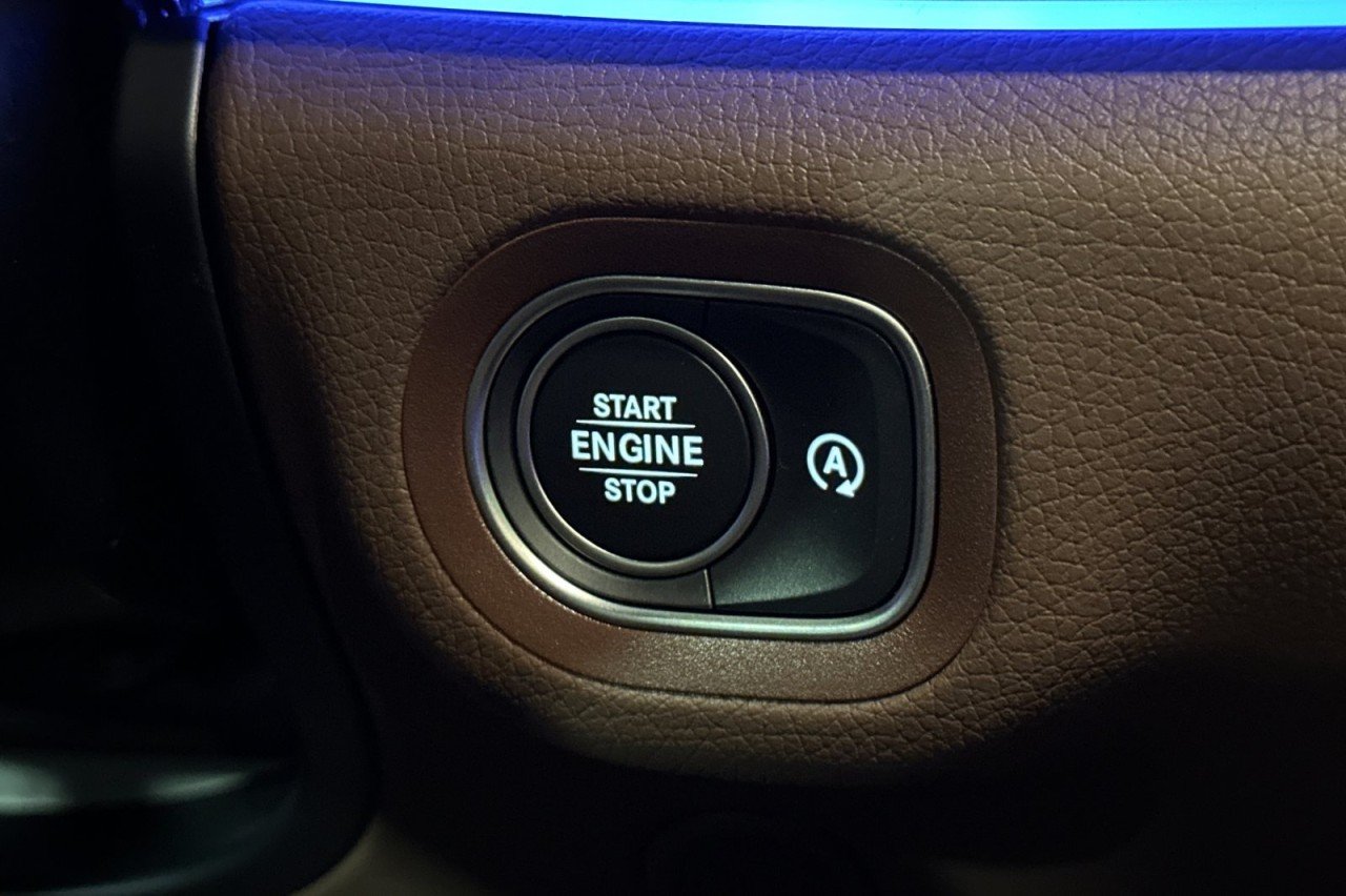 New 2026 Obsidian Black Metallic Mercedes-Benz GLS 450 4MATIC® SUV image 23