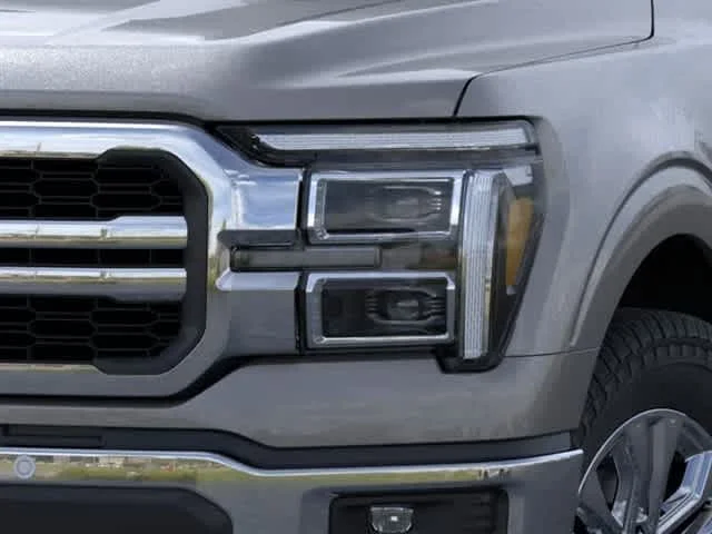 New 2026 Carbonized Gray Metallic Ford LARIAT image 18