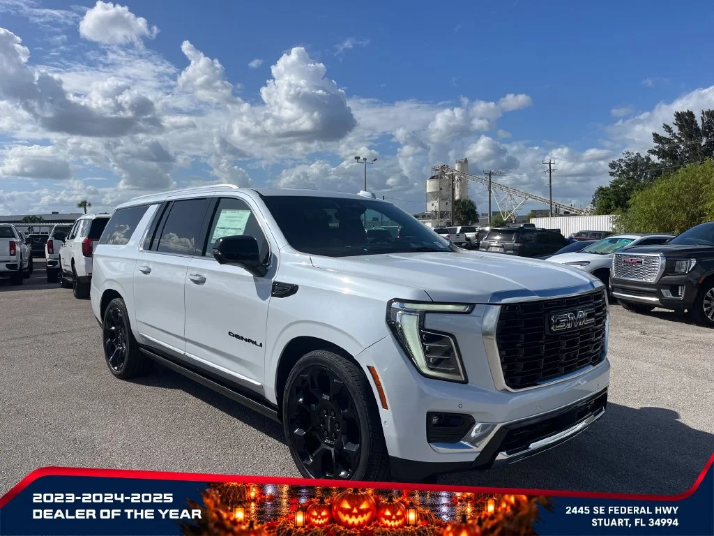 New 2027 Glacier White Tricoat GMC Denali image 2