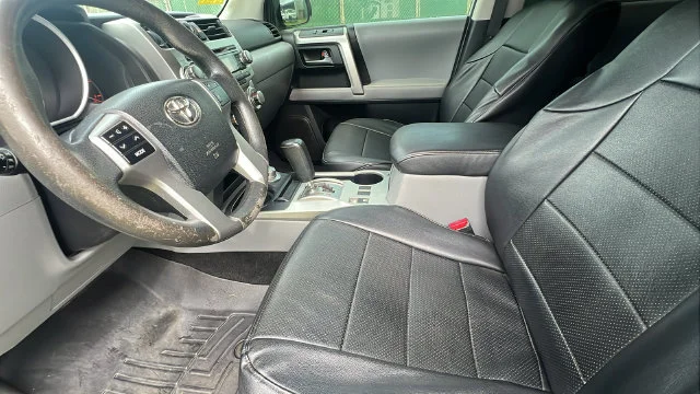 Used 2013 Silver Toyota Limited image 25