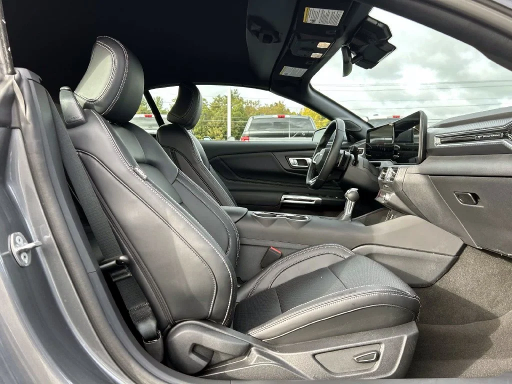 Used 2026 Gray Metallic Ford GT Premium image 13