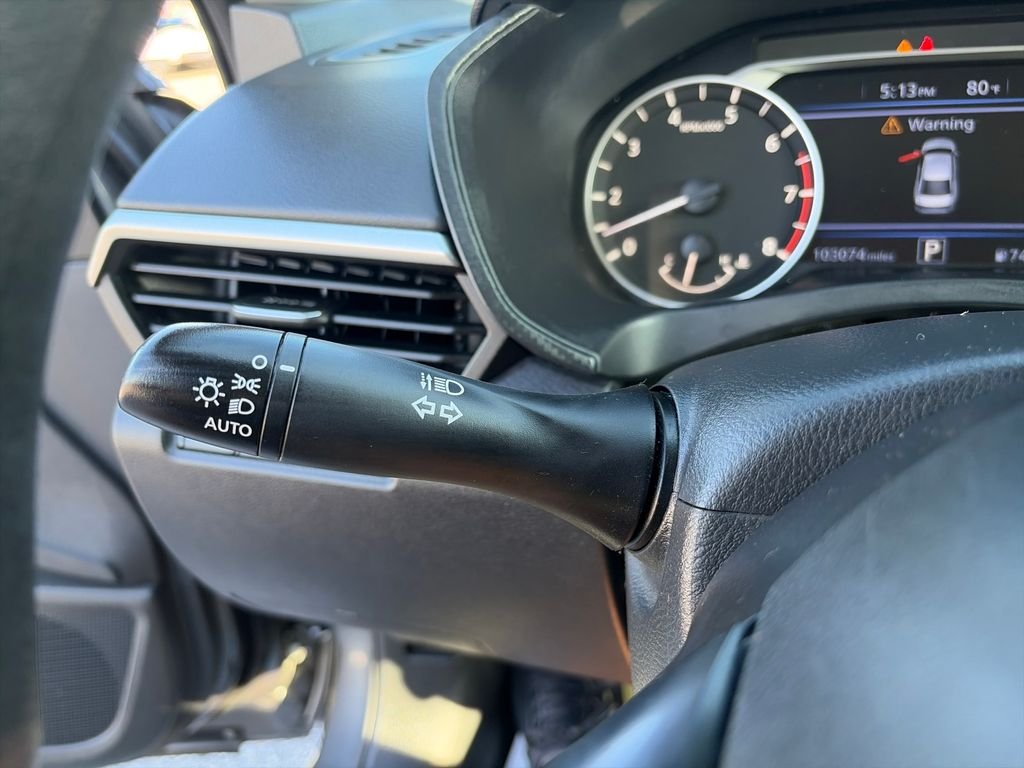 Used 2021 Gun Metallic Nissan 2.5 SV image 32