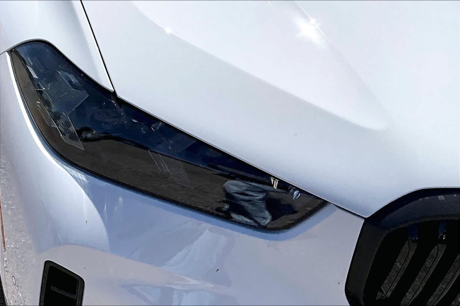 New 2026 Alpine White BMW xDrive50e image 13