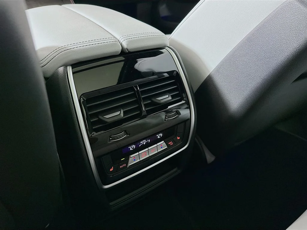 New 2026 Blue BMW xDrive50e image 28
