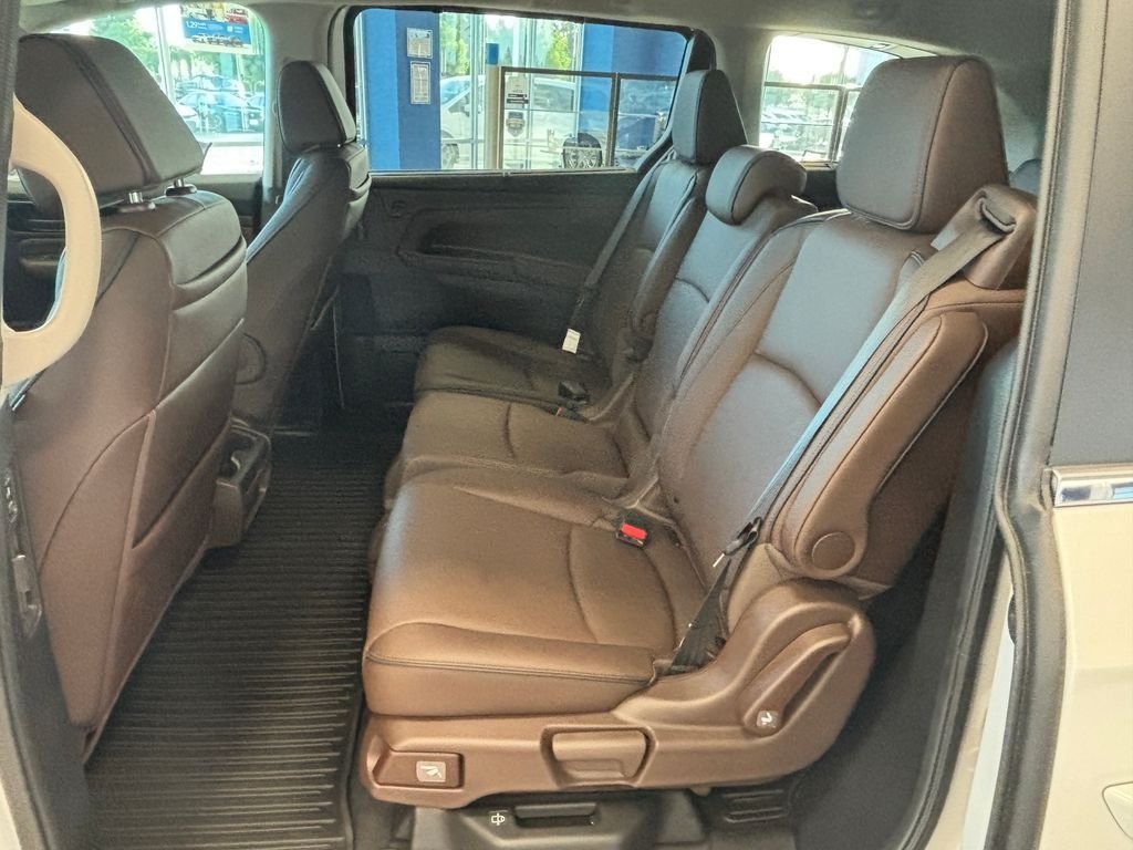 2026 Honda Odyssey Touring - Photo 8