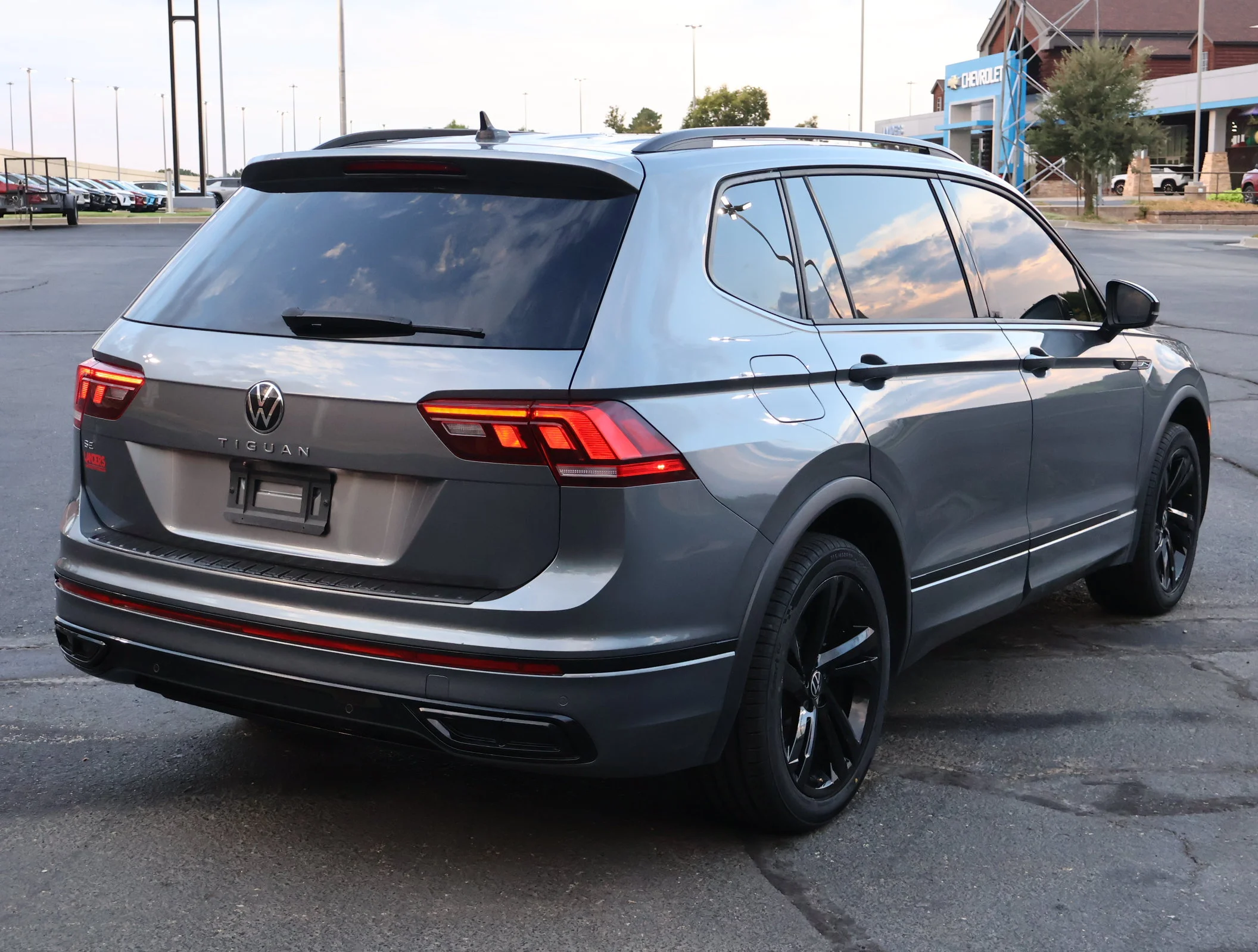 Used 2023 Gray Volkswagen SE R-Line Black image 32