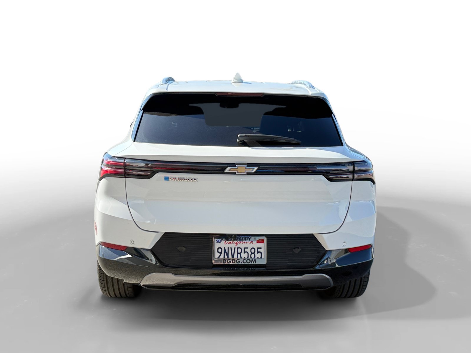Used 2024 Summit White Chevrolet LT image 4