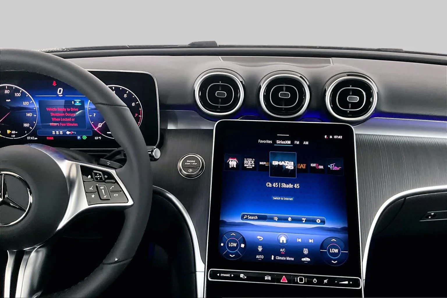 New 2026 Selenite Grey Metallic Mercedes-Benz C 300 image 9
