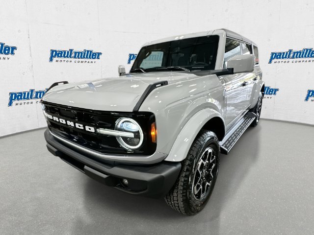 New 2026 White Ford Outer Banks image 1