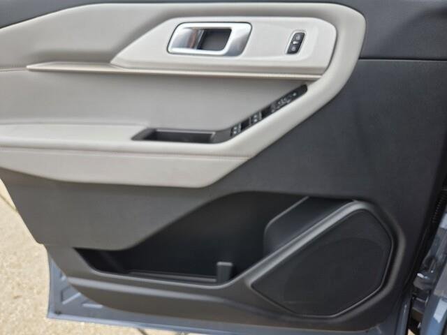New 2026 Vapor Blue Metallic Ford Active image 24