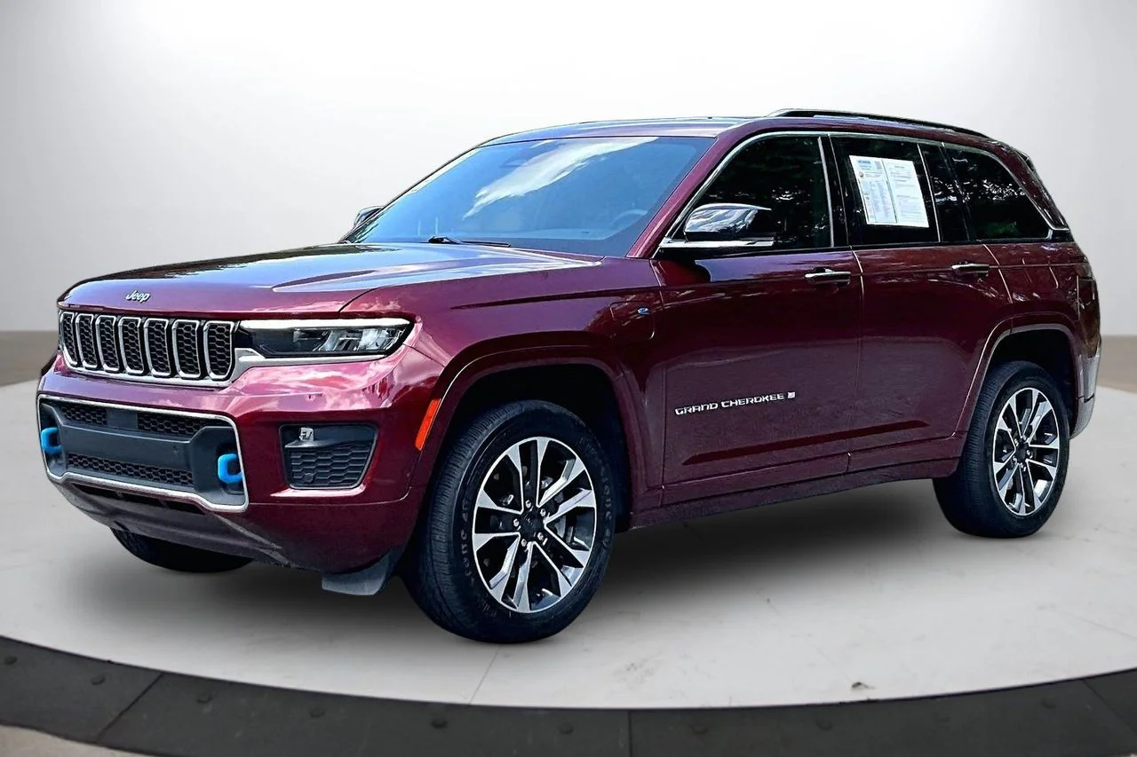 Used 2023 Red Jeep Overland 4xe image 4