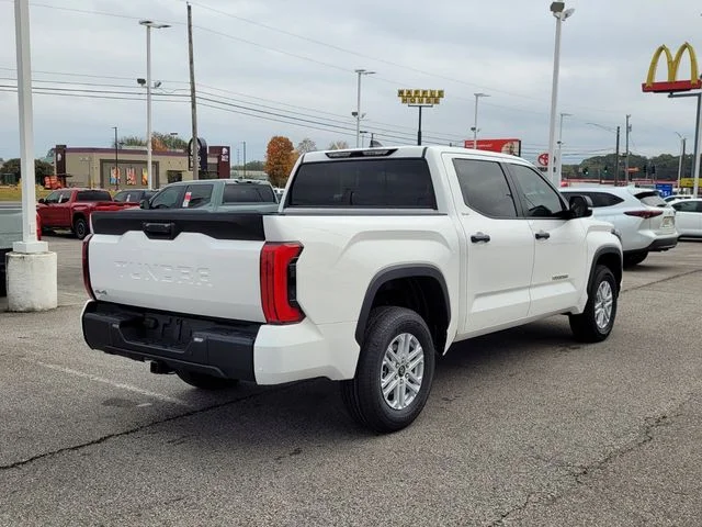 2025 Toyota Tundra SR5 - Photo 7