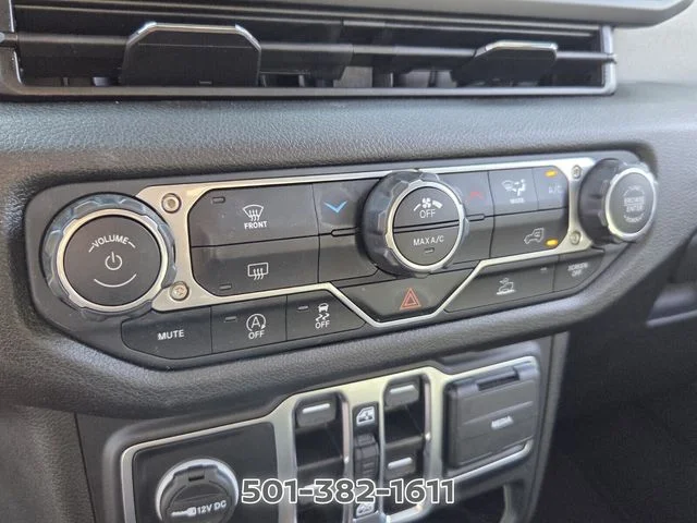 Used 2024 Silver Jeep Sport S image 22