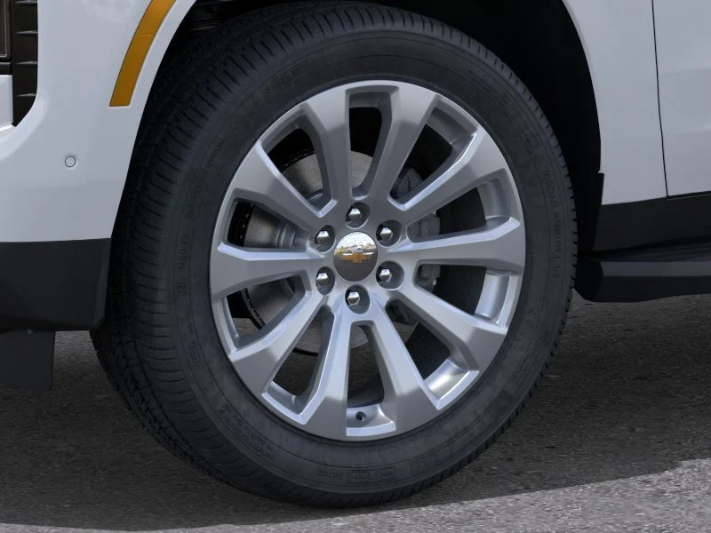 New 2027 Polar White Tricoat Chevrolet High Country image 14