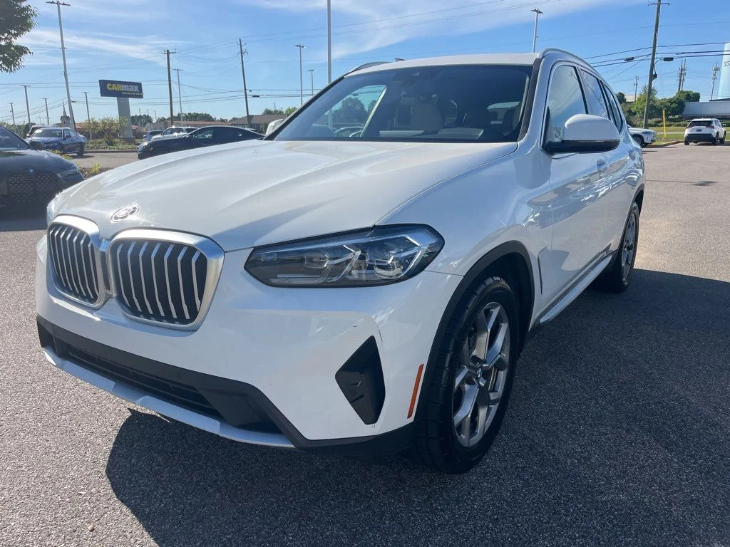 2022 BMW X3 sDrive30i's photo