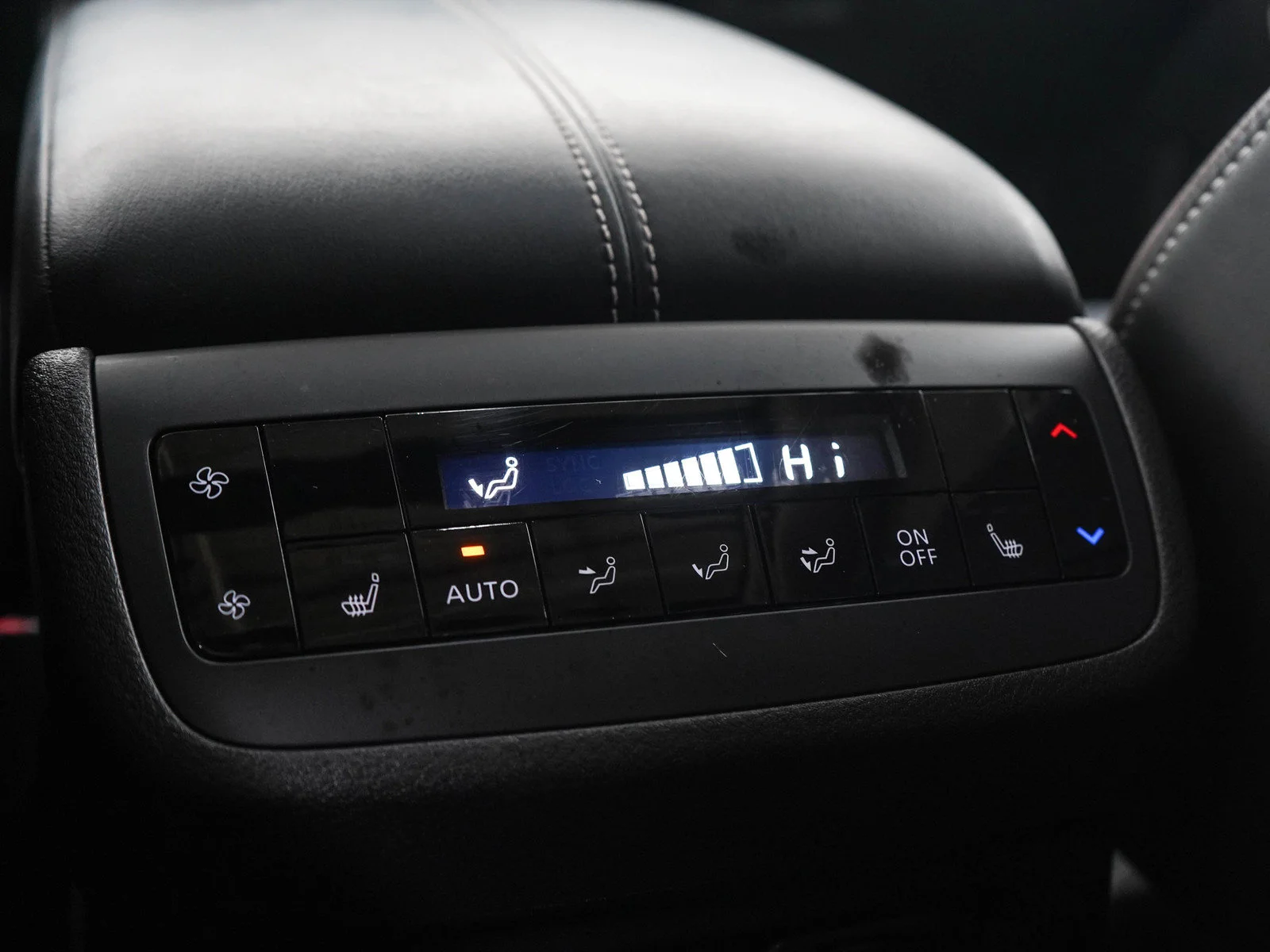 Used 2022 Deep Ocean Blue Pearl Nissan Platinum image 16