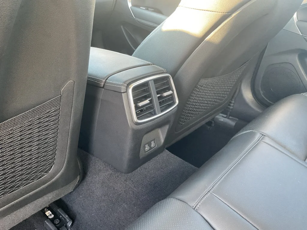 Used 2026 White Genesis 2.5T image 18