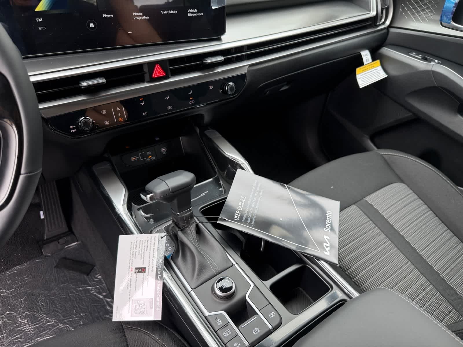 New 2026 Glacial White Pearl Kia LX image 18